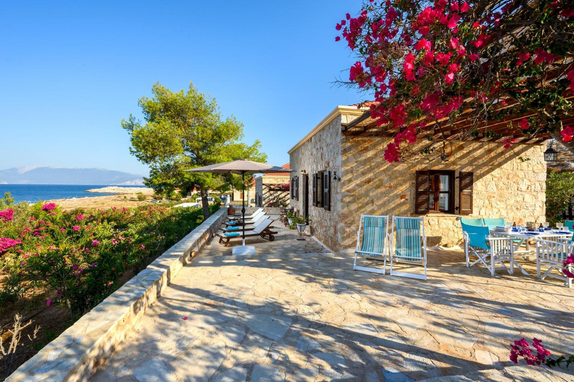 Villa Ftenagia Chalki Town Buitenkant foto